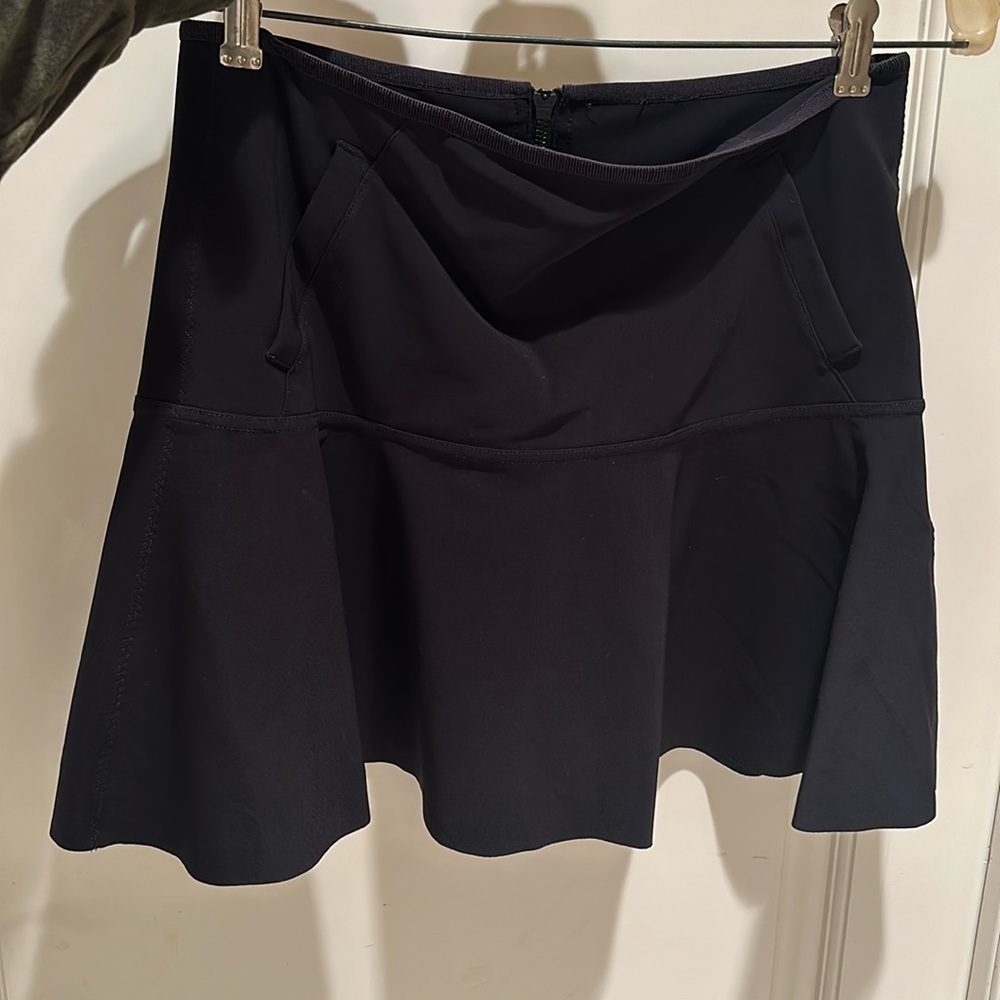 Black lululemon skirt